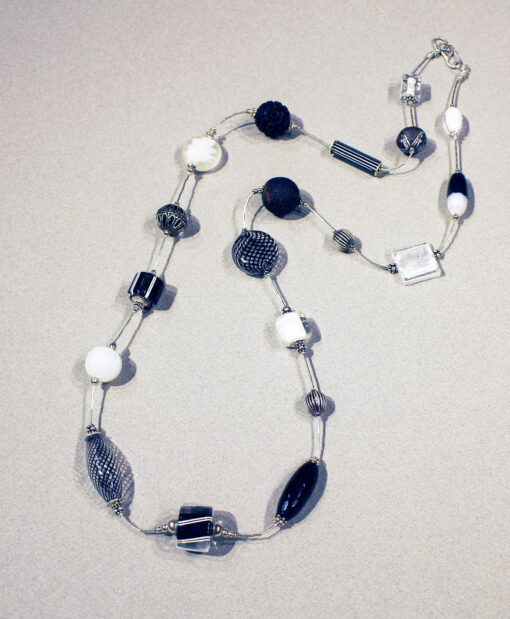 Long necklace with murano glass