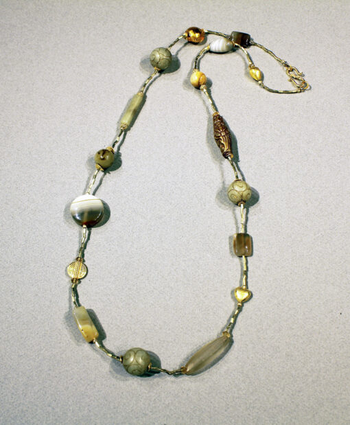 Long necklace Chinese jade